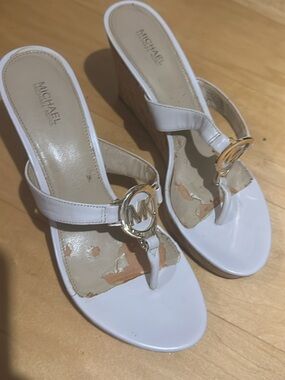 MICHAEL Michael Kors White Patent Wedge Thong Sandals with Gold Logo